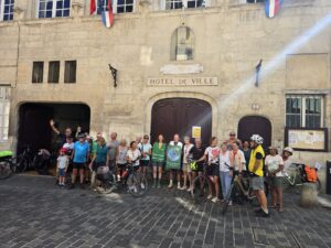 Vélo et climat, les engagements de Pont-Sainte-Maxence et Senlis lors du passage de la COP Bike Ride
