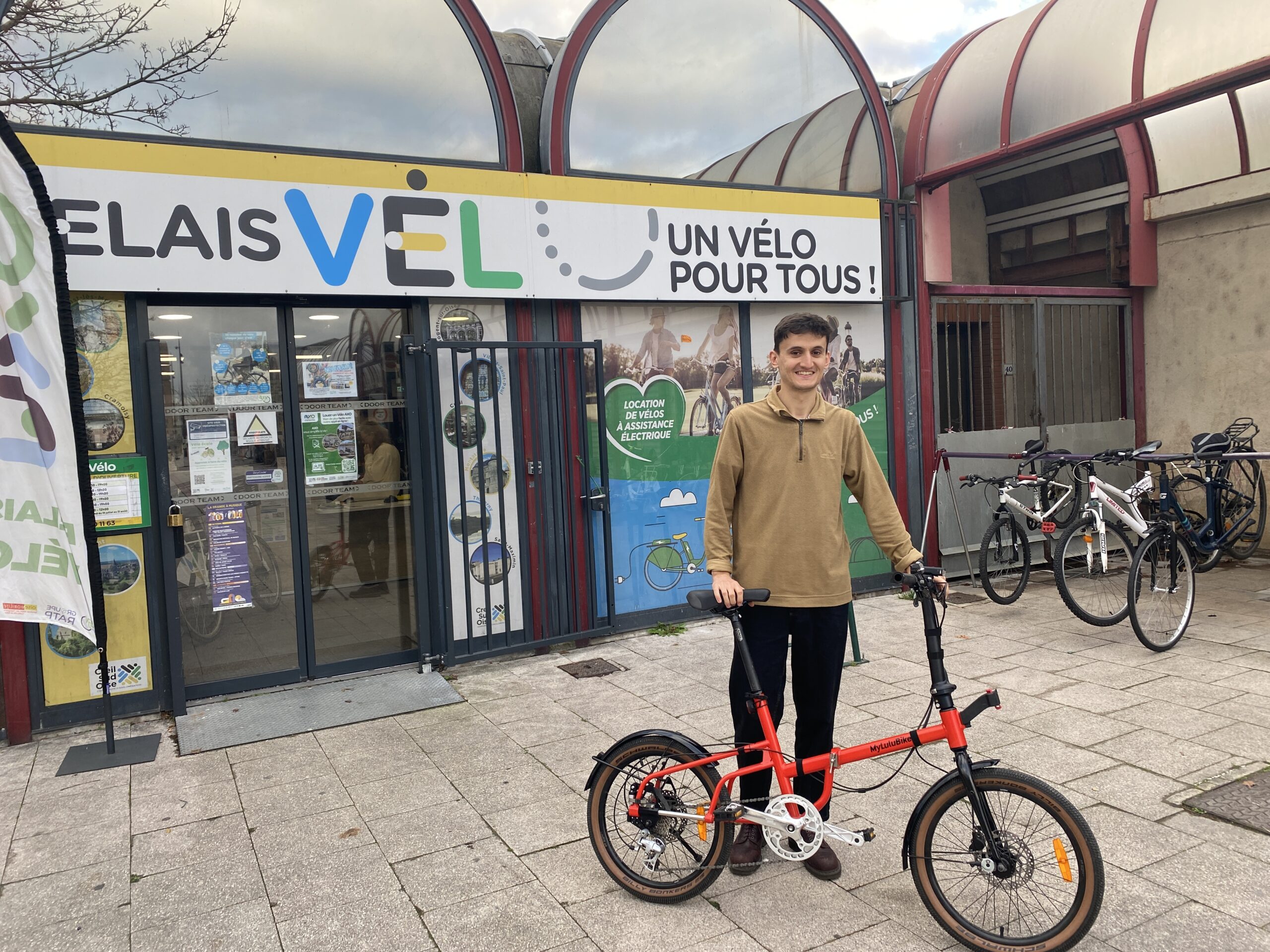 Portrait de Nils, chargé de plaidoyer et d&rsquo;animation pour VélOOise entre 2024 et 2026